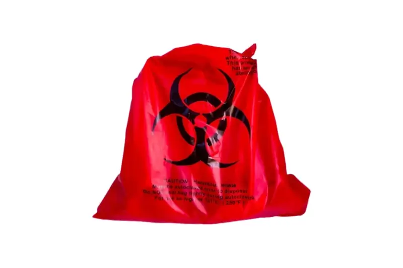 Bolsas rojas rotuladas